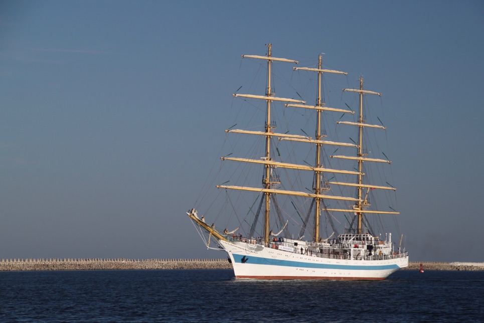 Mir entering the port of Constanta